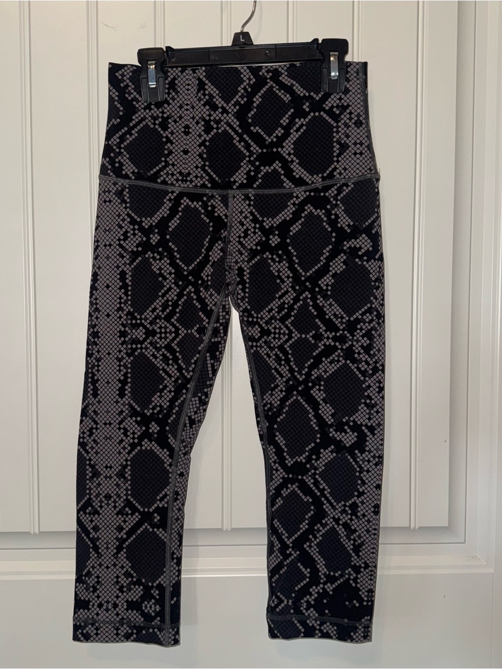 Lululemon cropped leggings